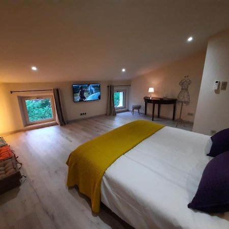 Appartement Le Loft sur les quais à LʼIsle-sur-la-Sorgue Extérieur photo